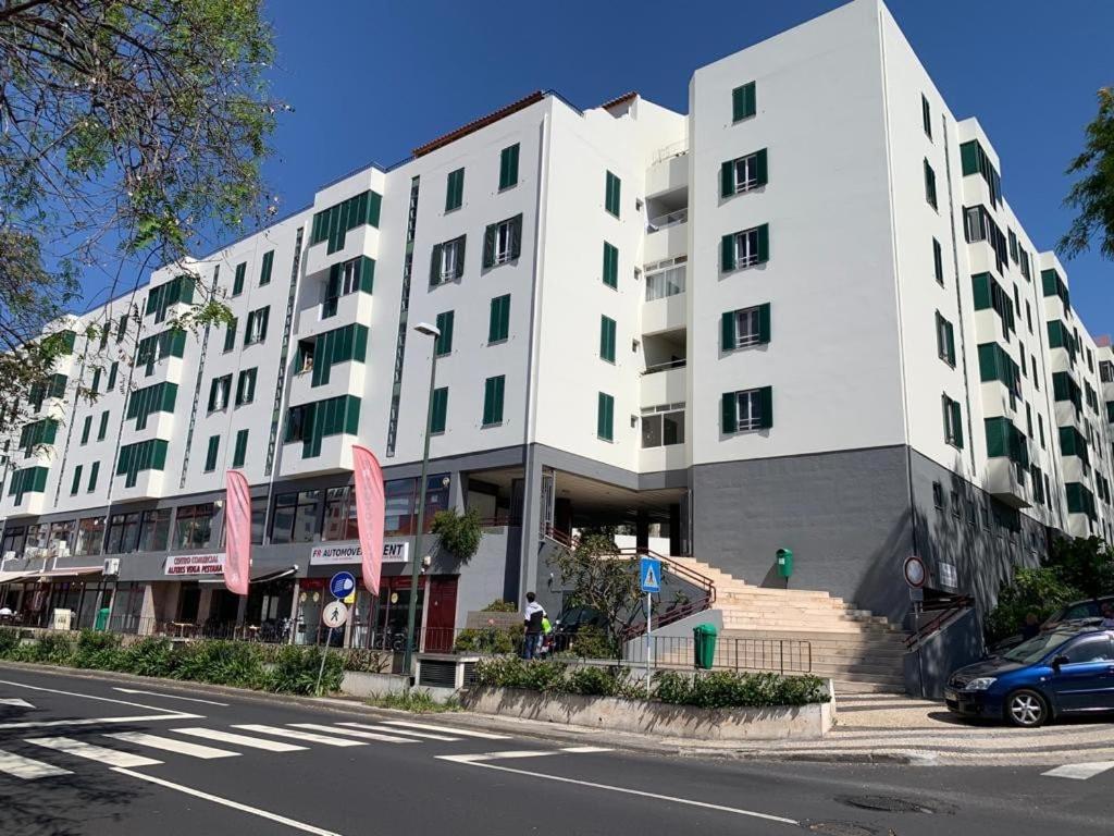 Madeira, 3 Bedroom Apartment With Ocean Views In Funchal Buitenkant foto