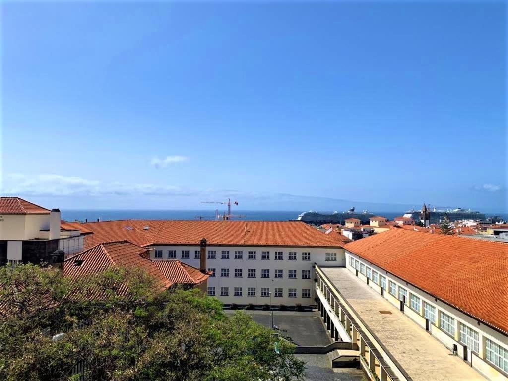 Madeira, 3 Bedroom Apartment With Ocean Views In Funchal Buitenkant foto